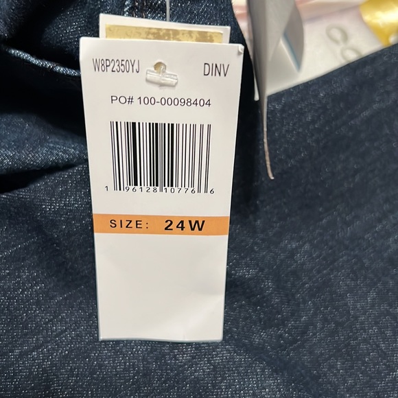 NWT Women’s Democracy Ab Solution High Rise Straight Step Hem Dark Blue Jeans - Picture 9 of 11